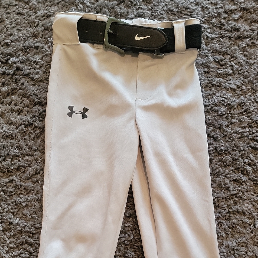 Under Armour Boys Baseball Pants With NIKE BELT